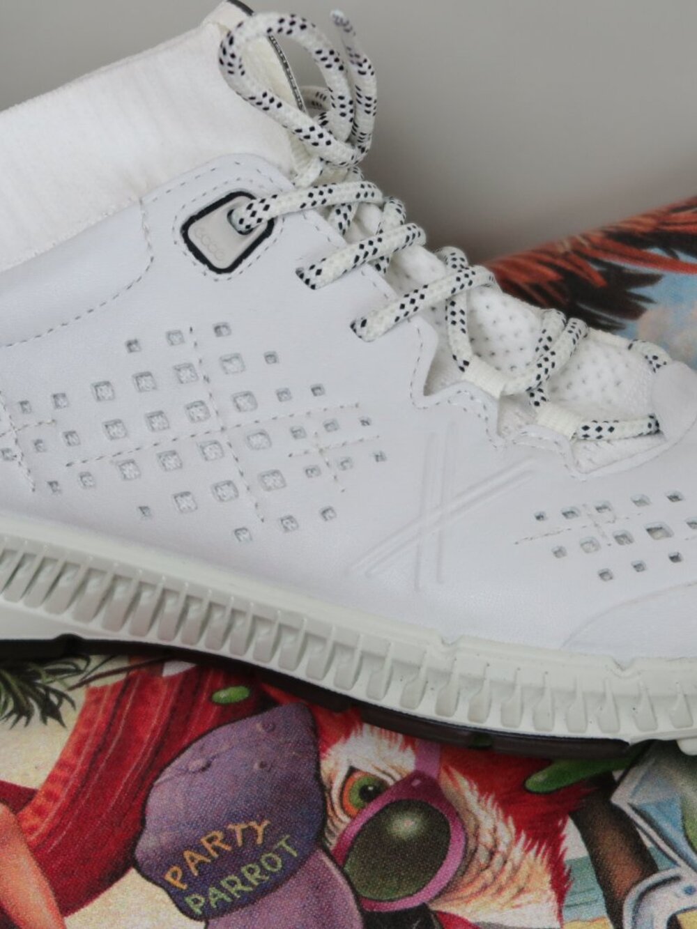 ECCO Women Bright White "Danish Design" Leather Sneakers Size 9.5M - Picture 2 of 7